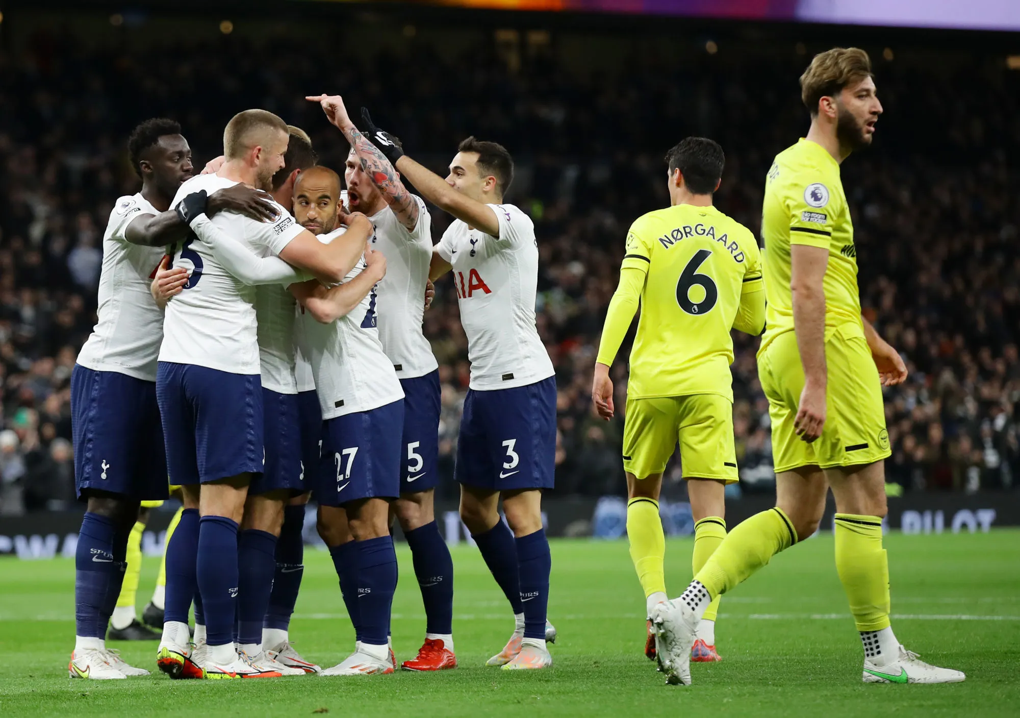 Tottenham fait le travail contre Brentford