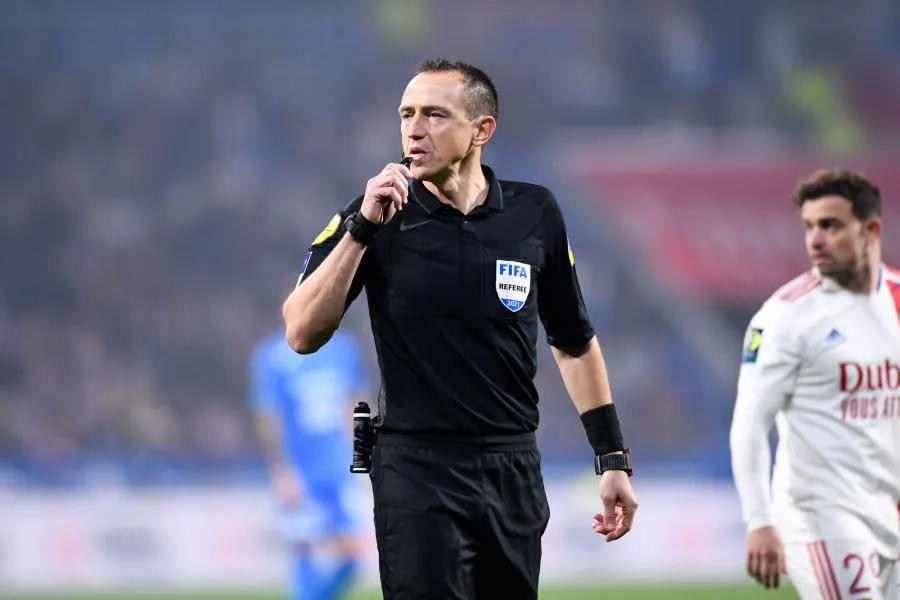 Ruddy Buquet, arbitre d&rsquo;OL-OM :  «<span style="font-size:50%">&nbsp;</span>Ma décision sportive a toujours été de ne pas reprendre le match<span style="font-size:50%">&nbsp;</span>»