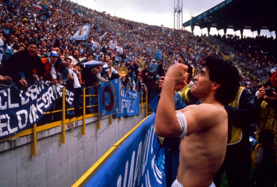 La Main de Dieu : voir Naples, Diego Maradona et grandir