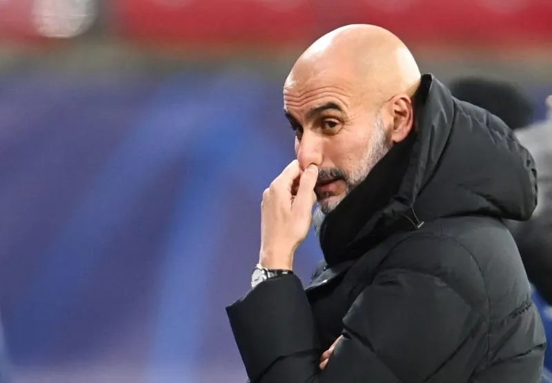 Guardiola pour le port du masque dans les stades