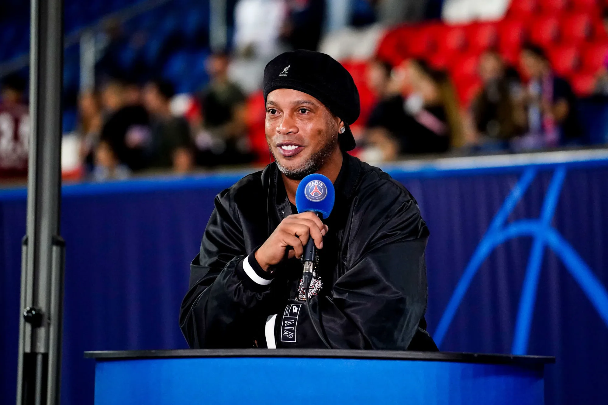 Ronaldinho : «<span style="font-size:50%">&nbsp;</span>Messi ? Je pensais qu’il finirait sa carrière à Barcelone<span style="font-size:50%">&nbsp;</span>»