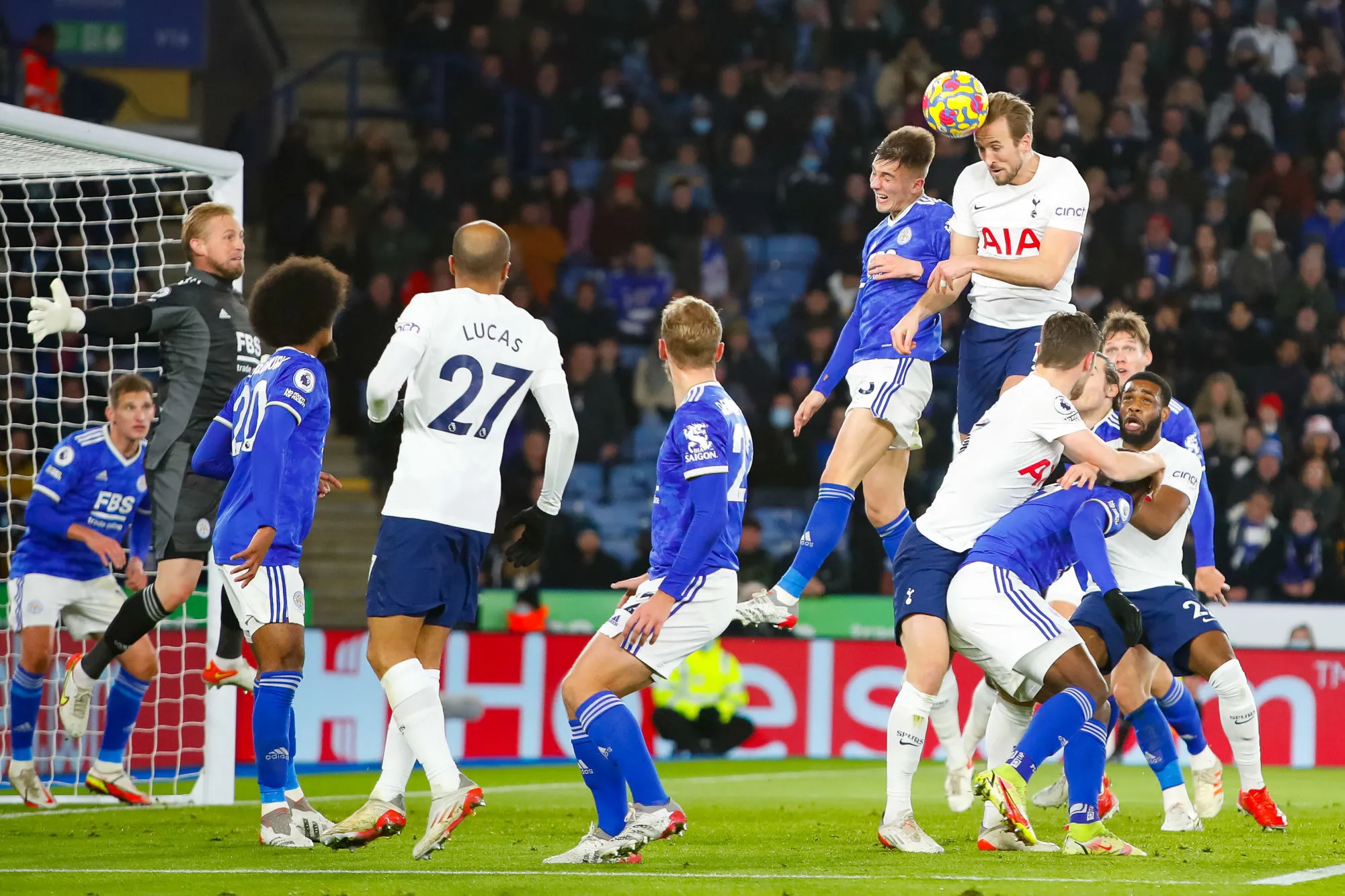 Tottenham et Bergwijn retournent Leicester au buzzer