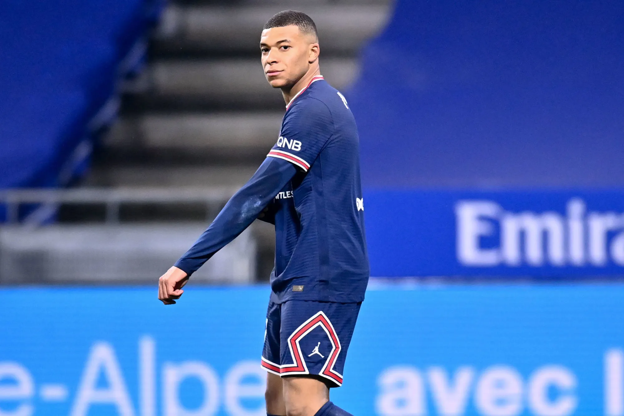 Kylian Mbappé prend d&rsquo;une jeune fille insultée sur les réseaux sociaux