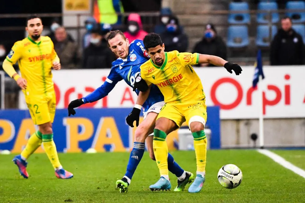 Strasbourg maîtrise le FC Nantes