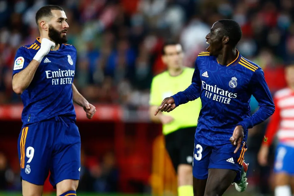 Real Madrid : Carlo Ancelotti confiant pour les présences de Ferland Mendy et Karim Benzema contre le Paris Saint-Germain 