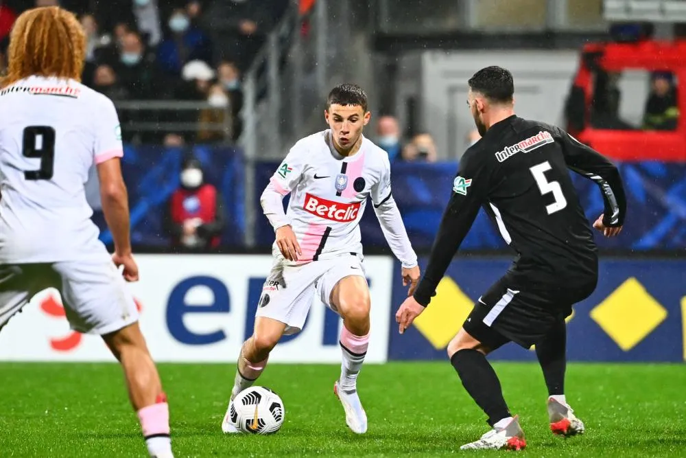 International U18 français, Ismaël Gharbi (PSG) convoqué par l&rsquo;Espagne