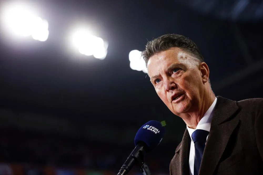 Le sélectionneur des Pays-Bas Louis van Gaal révèle qu’il souffre d’un cancer de la prostate