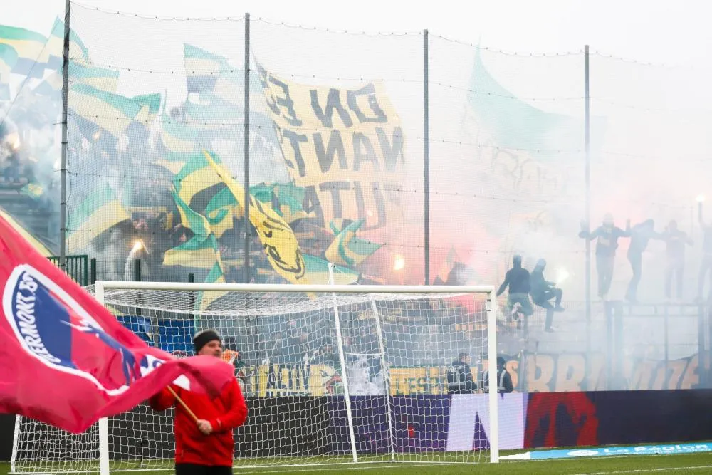 À Clermont, les supporters du FC Nantes célèbrent les buts adverses car la musique du stade Gabriel-Montpied leur plaît