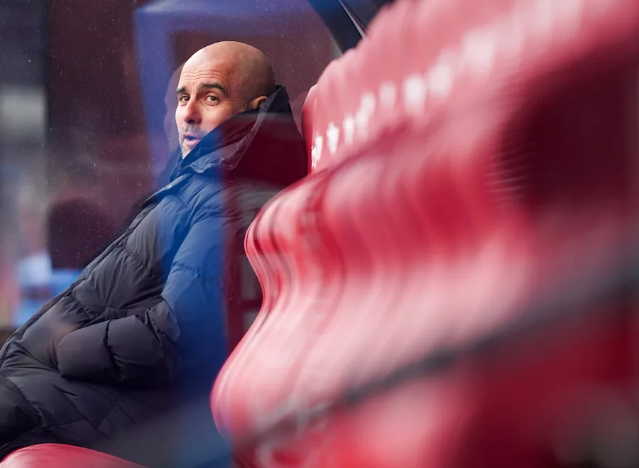 Pep Guardiola : «<span style="font-size:50%">&nbsp;</span>Oui, je réfléchis beaucoup trop<span style="font-size:50%">&nbsp;</span>»