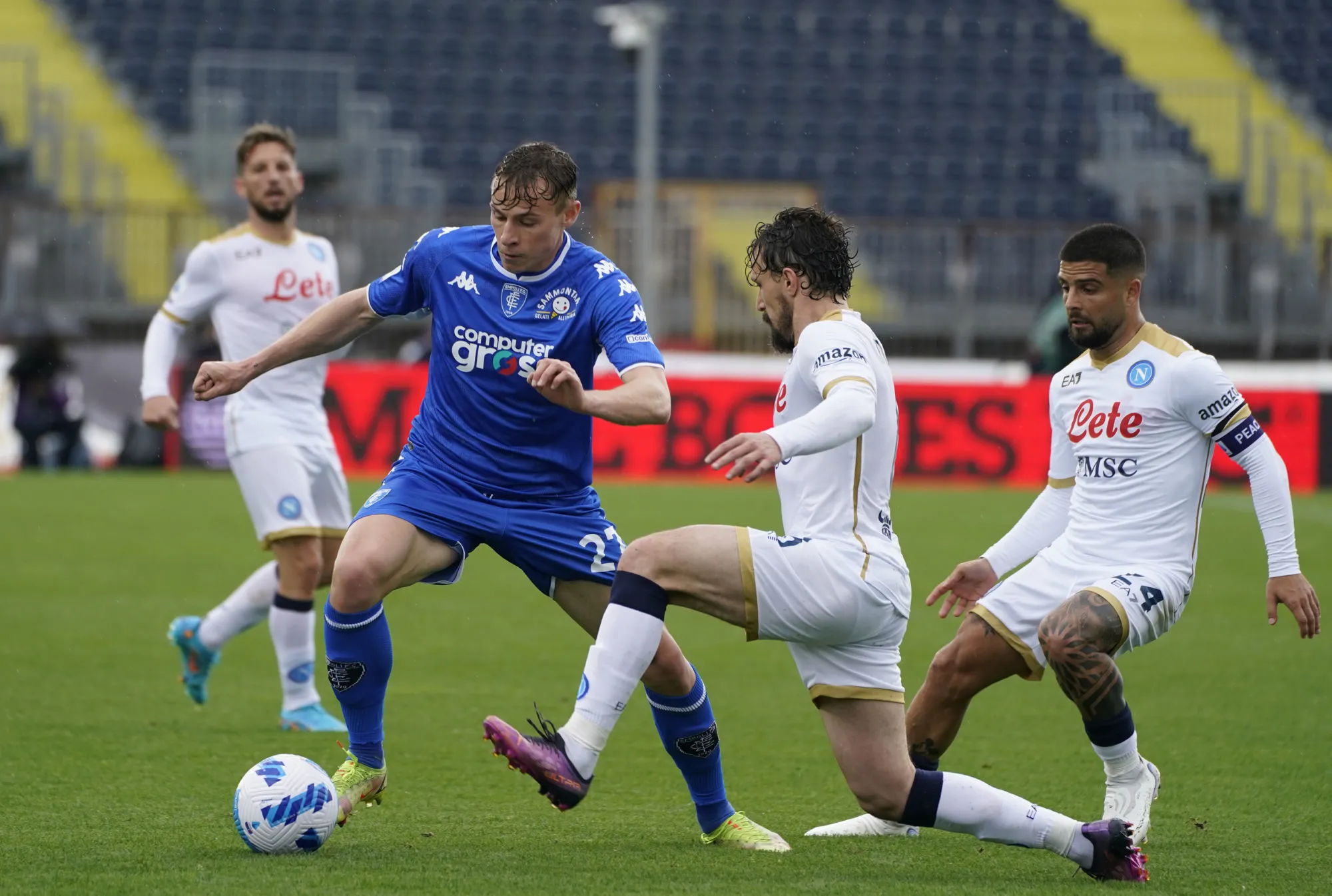 Menant 2-0 à la 80e, Naples s&rsquo;effondre inexplicablement à Empoli