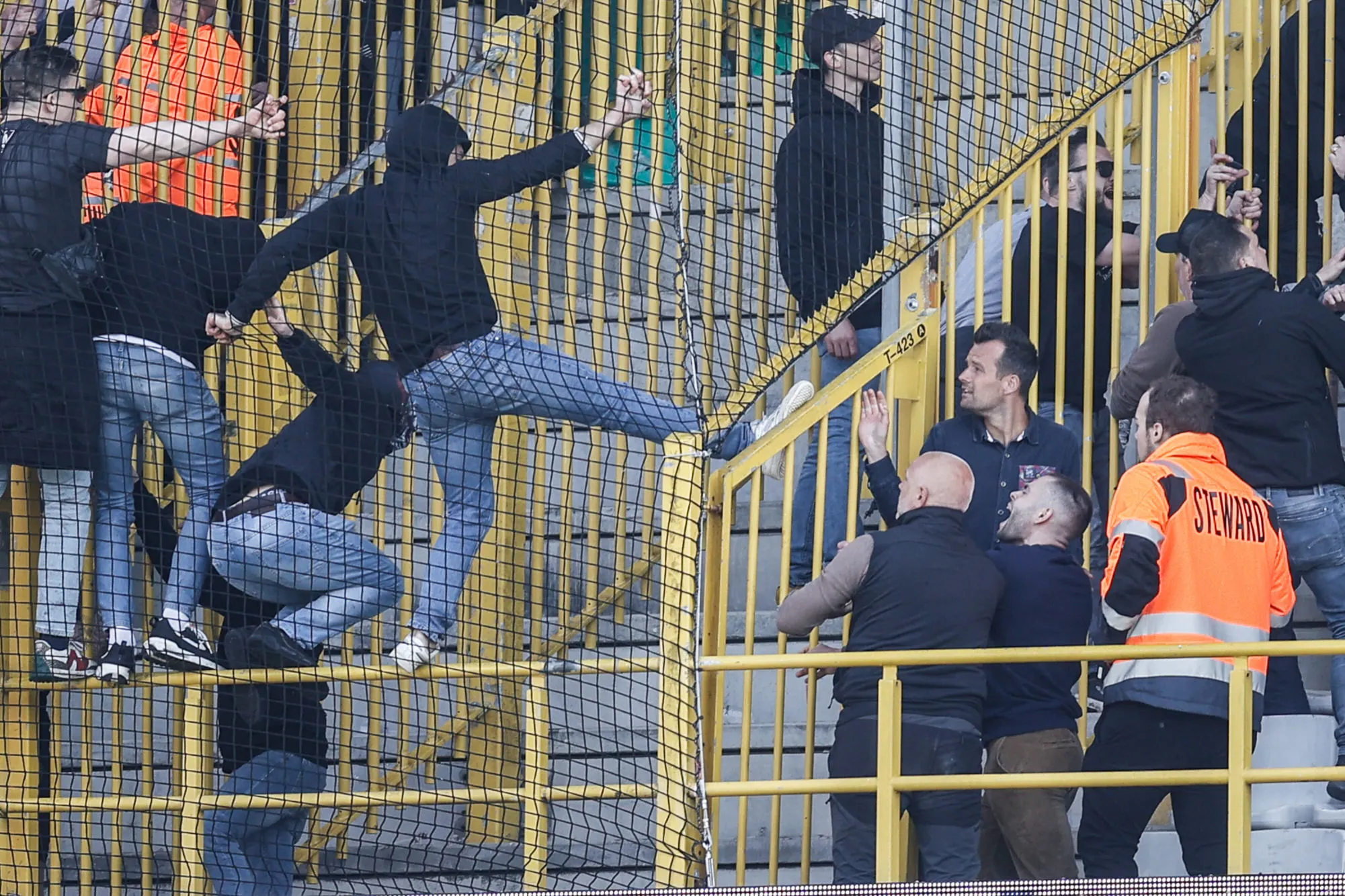 Affrontements entre supporters du Club Bruges et de l&rsquo;Antwerp