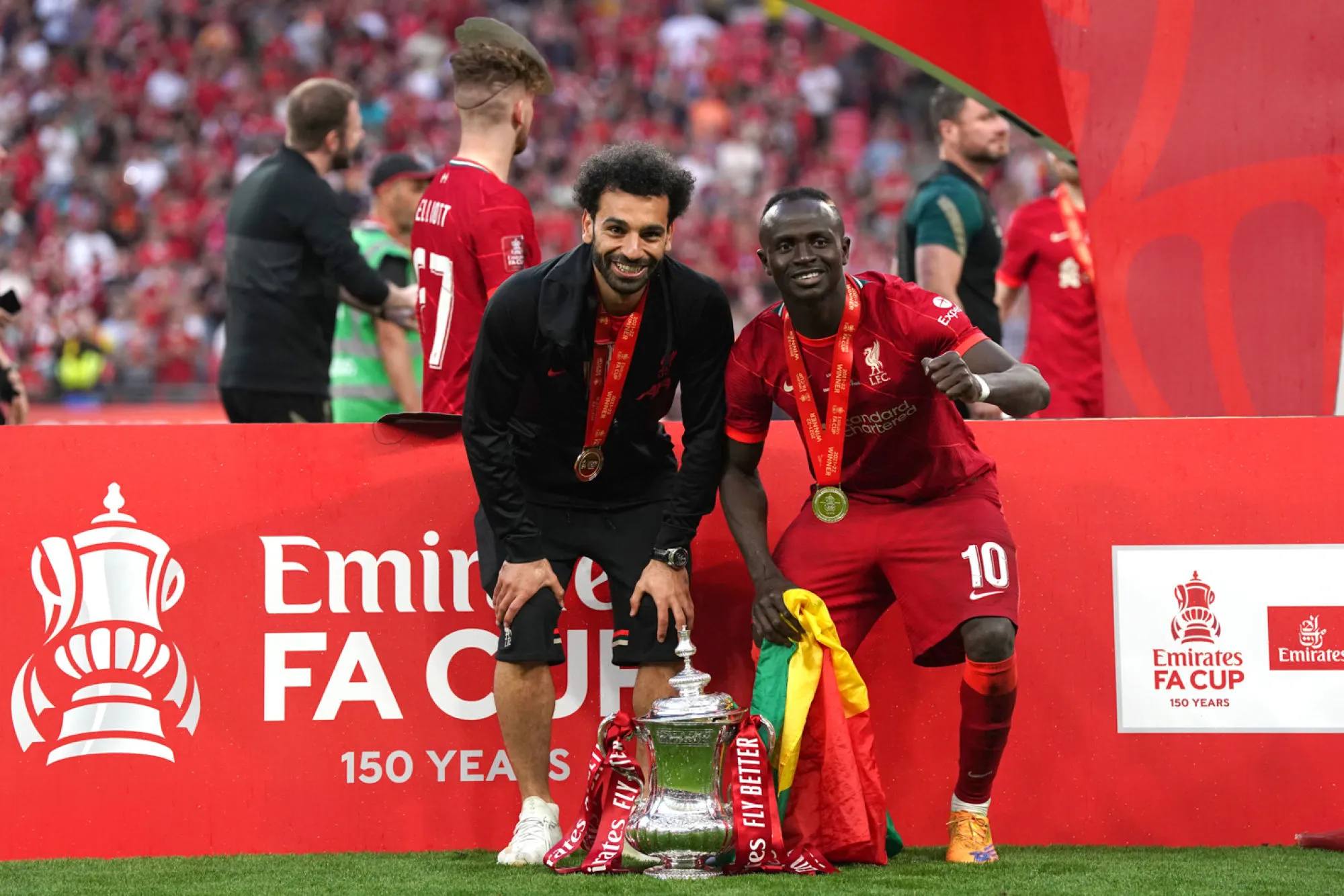 Mohamed Salah fait participer un ami à lui, gravement malade, à la fête dans le vestiaire de Liverpool