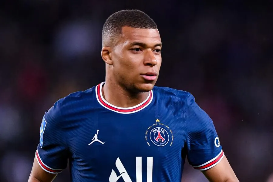 La mère de Kylian Mbappé affirme qu’aucun accord n’était «<span style="font-size:50%">&nbsp;</span>donné<span style="font-size:50%">&nbsp;</span>» au Real