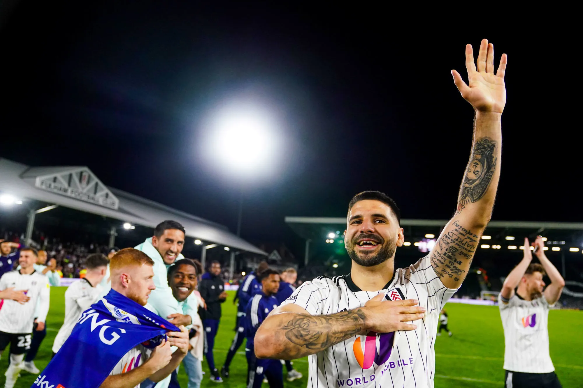 Mitrović s&rsquo;offre le record de buts sur une saison de Championship