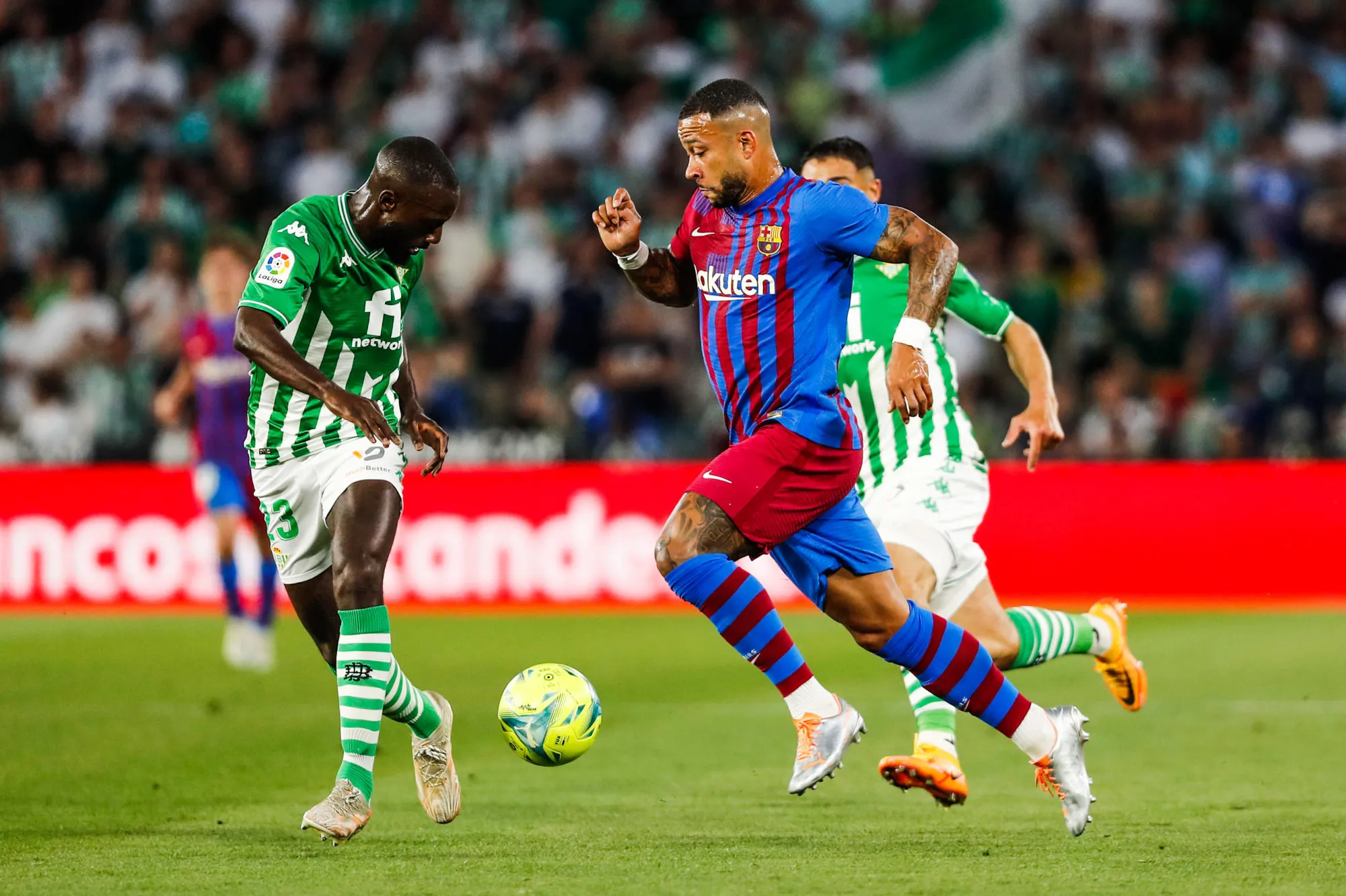 Le Barça sévit au Betis