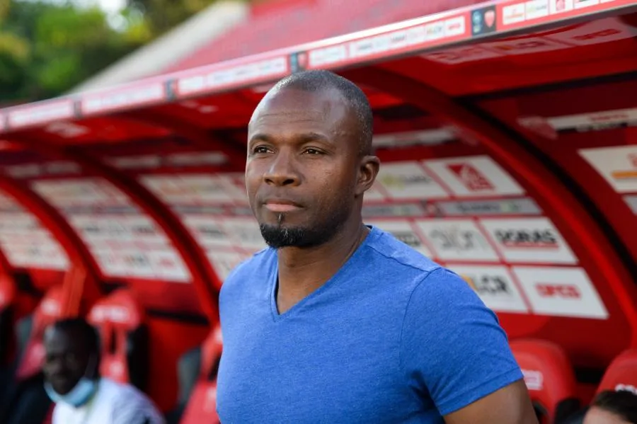 Omar Daf arrive sur le banc de Dijon