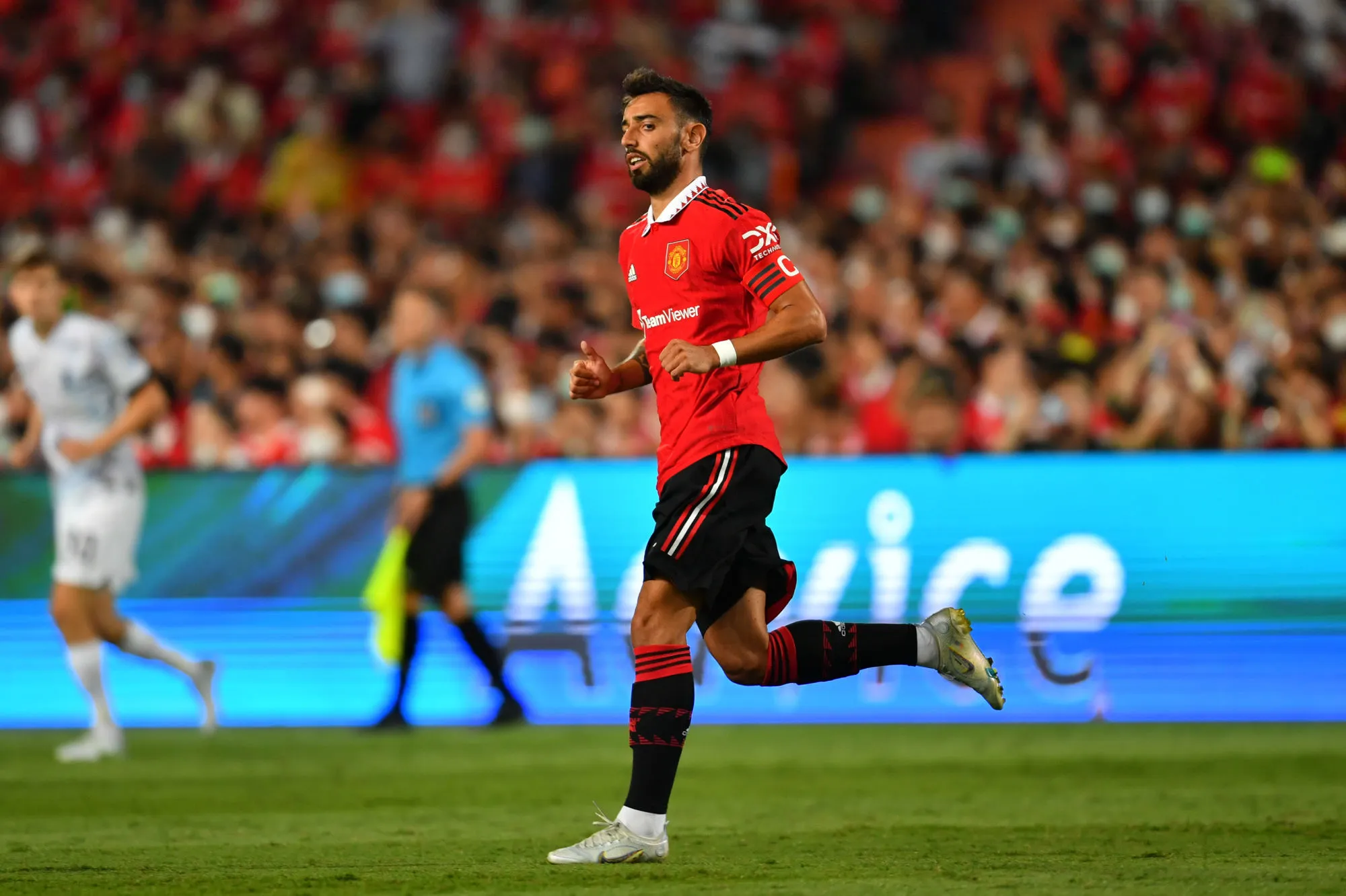 Manchester United : Bruno Fernandes sous le charme de son nouvel entraîneur Erik ten Hag