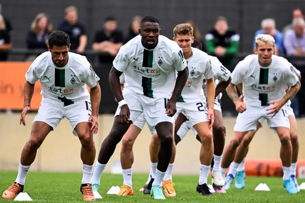 Bundesliga : Le Borussia Mönchengladbach se met au rugby à l’entraînement