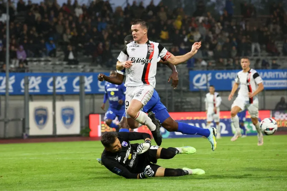 Amiens prend les commandes, VA fait tomber Sochaux