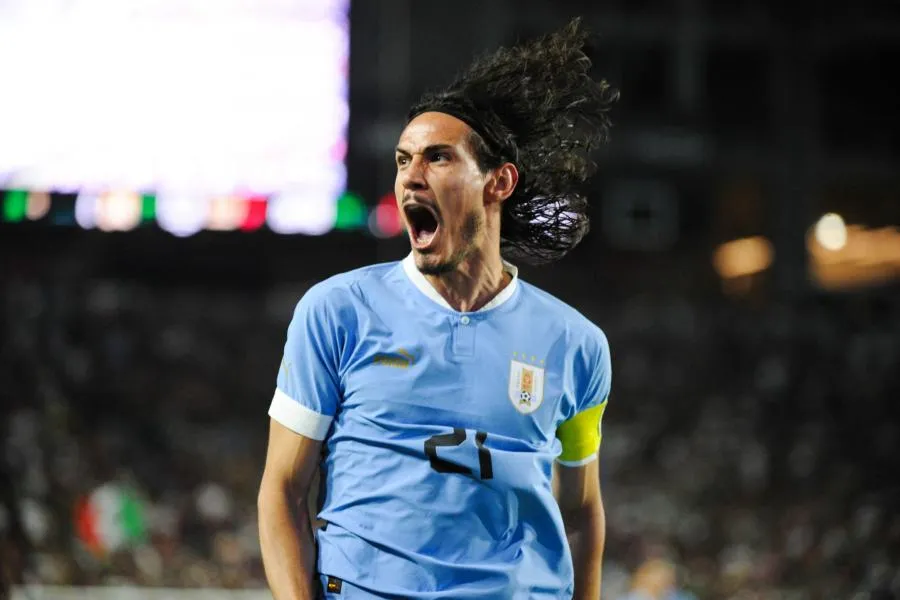 Cavani sèche le rassemblement de l’Uruguay pour s’intégrer à Valence