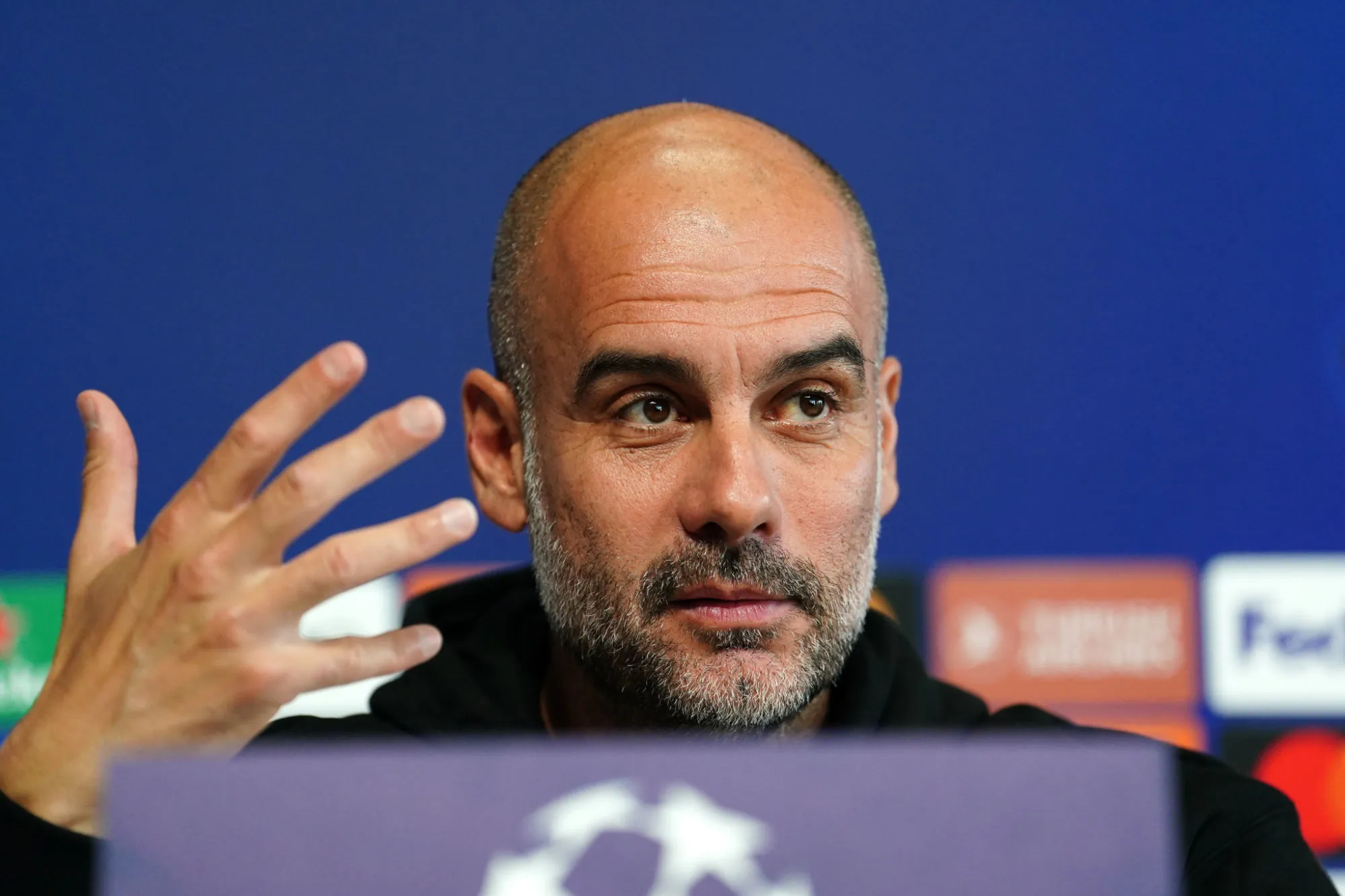 Pep Guardiola : « Je regarderais le Mondial chez moi avec du vin rouge »