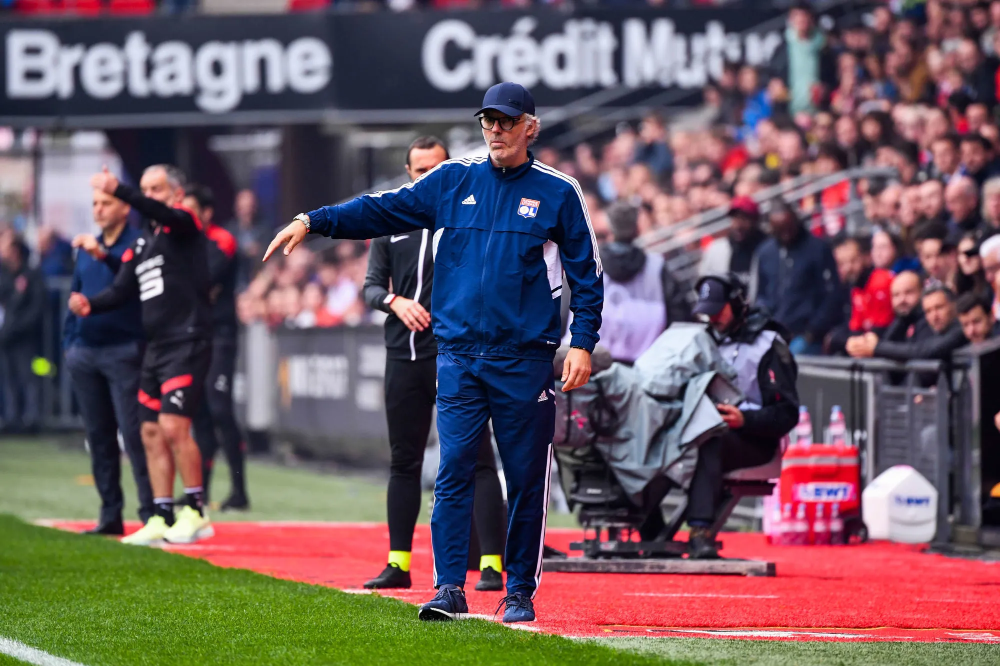 Laurent Blanc est le premier entraîneur lyonnais à perdre d&rsquo;entrée depuis Guy Stephan