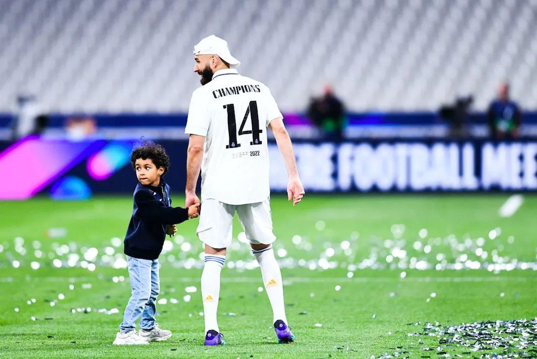 Grâce à Benzema, le temps est Bron, le ciel est bleu