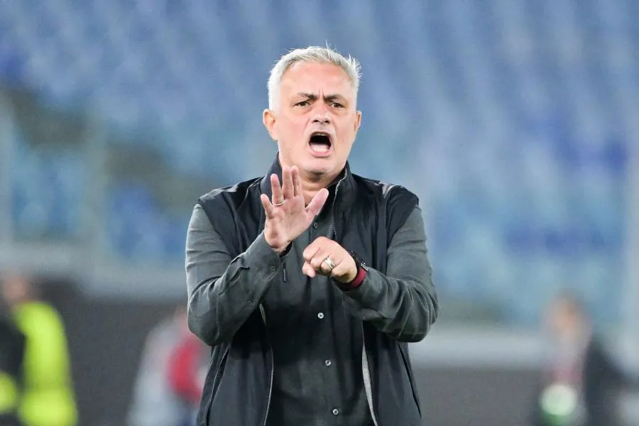 José Mourinho : « La Lazio est favorite de la Ligue Europa Conférence »