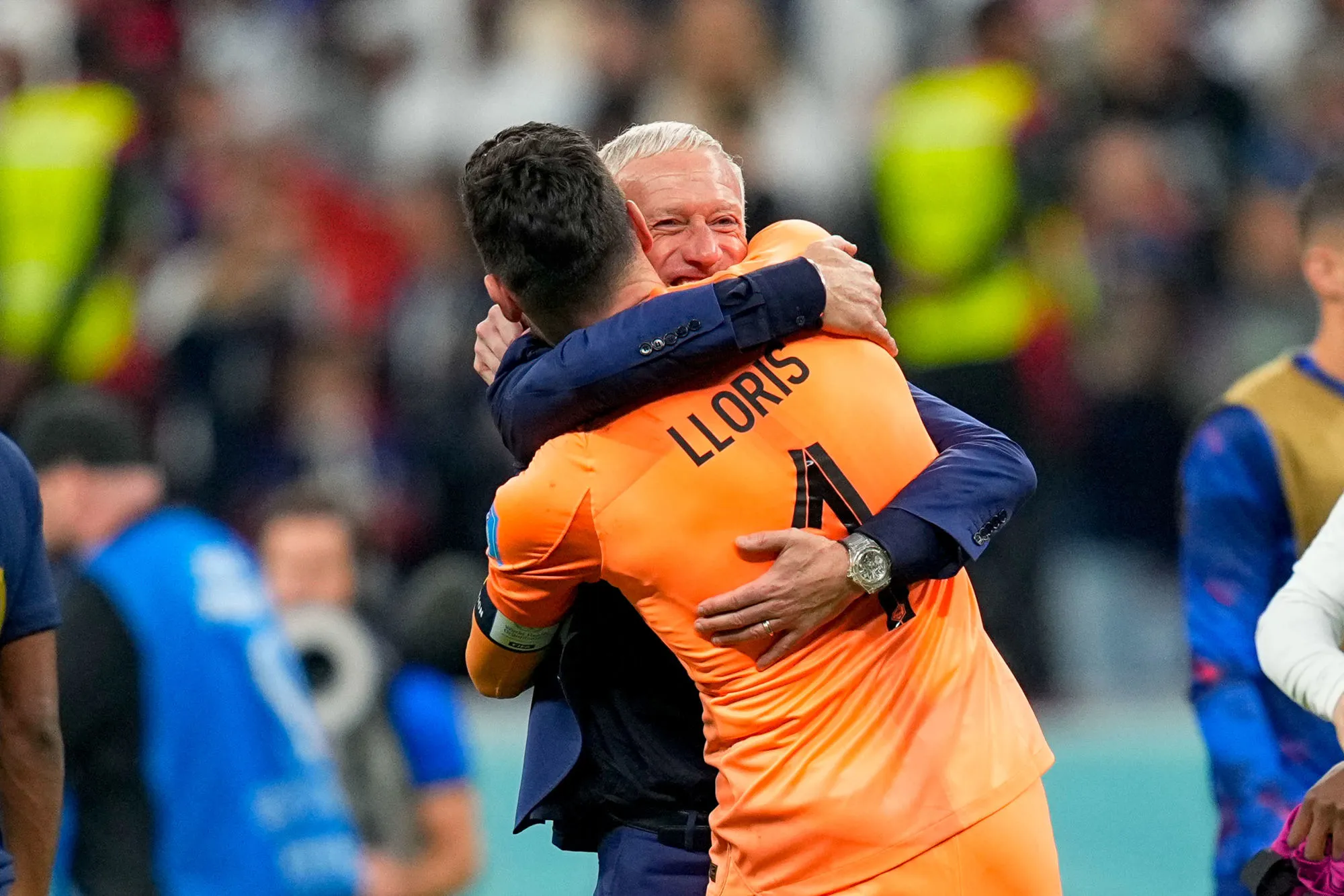 Deschamps : «<span style="font-size:50%">&nbsp;</span>Hugo Lloris se retire alors qu’il est encore au sommet de son art<span style="font-size:50%">&nbsp;</span>»