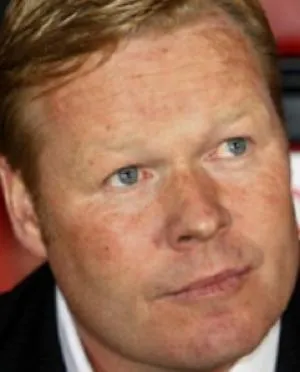 Koeman rend la monnaie