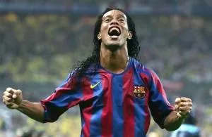 Ronaldinho au Milan AC, les dents plus longues que jamais