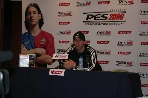 On était à la présentation de PES 2009, avec Lionel Messi