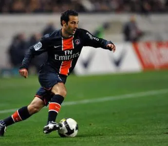 Ludovic Giuly s&rsquo;ouvre