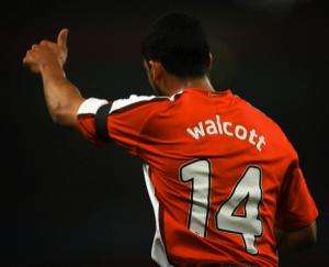 Théo Walcott a prolongé