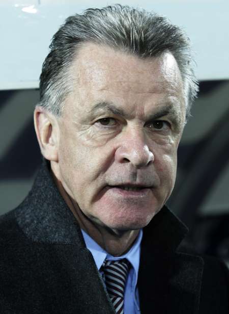 Bayern : Hitzfeld se branle