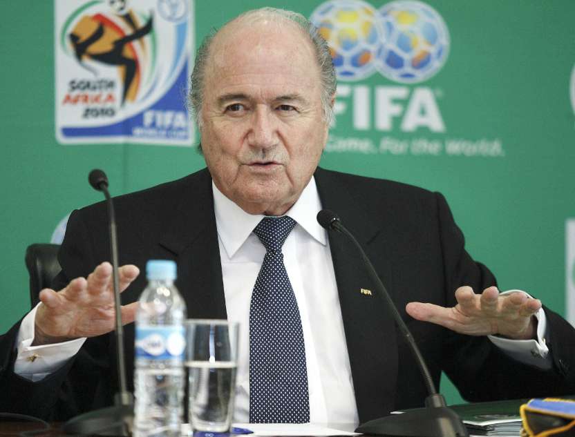 Blatter et Henry, main dans la main