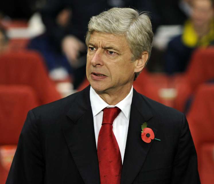 Wenger attend le mercato