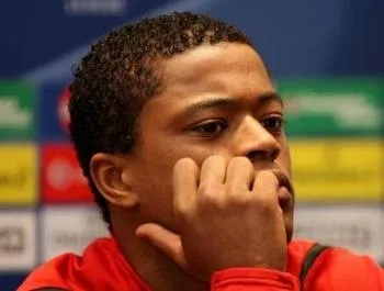 Evra ne veut plus se cacher