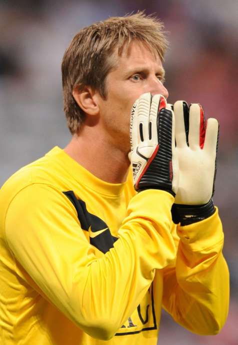 Van der Sar rentre au pays