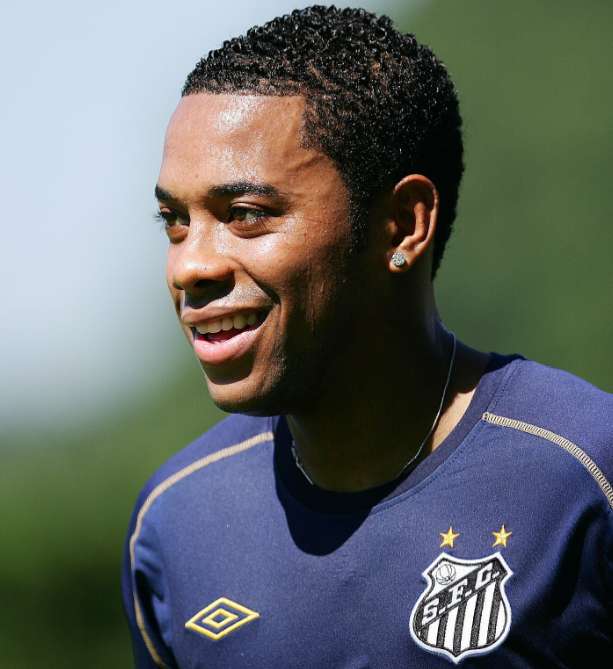 Robinho bien entouré