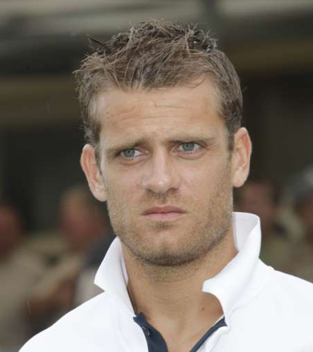 Un grec pour Rothen ?