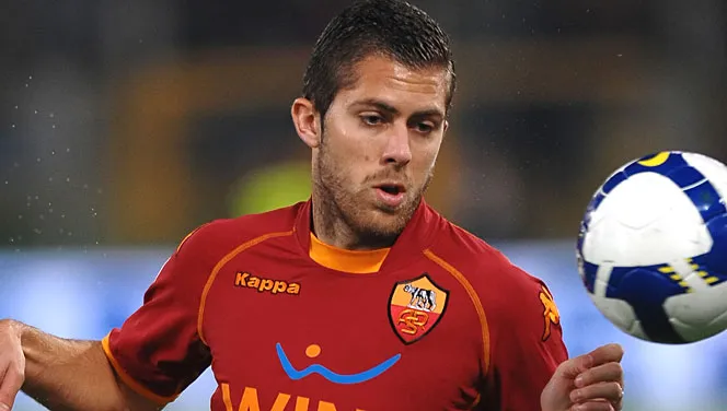 La Roma croit encore en Ménez