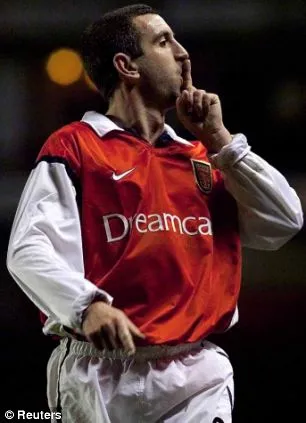 Winterburn conseille Wenger