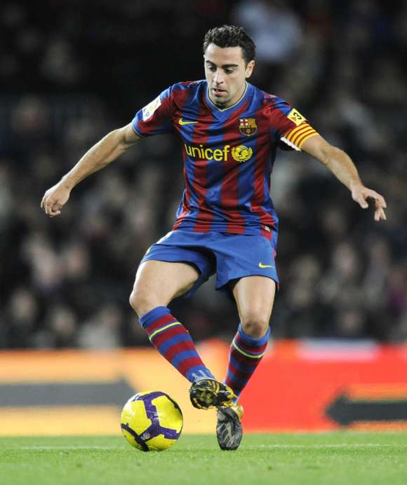 Xavi attend son Cesc toy