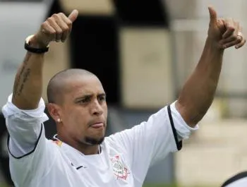 Coup-franc de Roberto Carlos