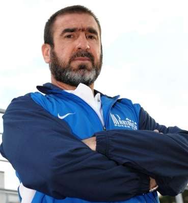 Cantona s&rsquo;engage avec le Cosmos