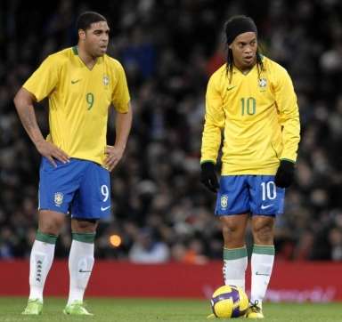 Ronnie et Adriano déjeunent ensemble