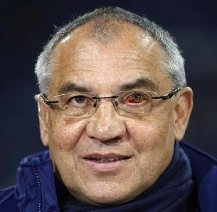 Photo: Magath porte l&rsquo;&#339;il