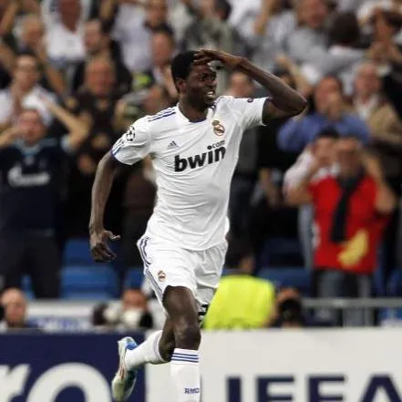 Adebayor victime de racisme ?