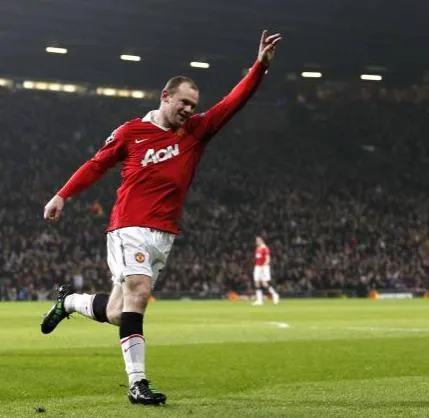 Rooney jure fidélité